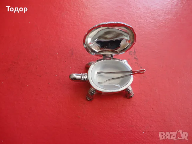 Невероятна кутийка за хапчета костенурка , снимка 2 - Колекции - 49605610