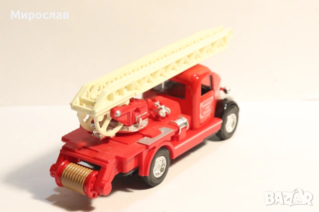 1/55??? ПОЖАРНА КОЛИЧКА КАМИОН МОДЕЛ, снимка 6 - Колекции - 53341663