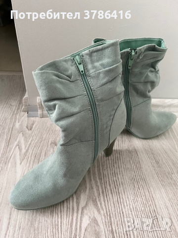 Боти , снимка 2 - Дамски боти - 44899513