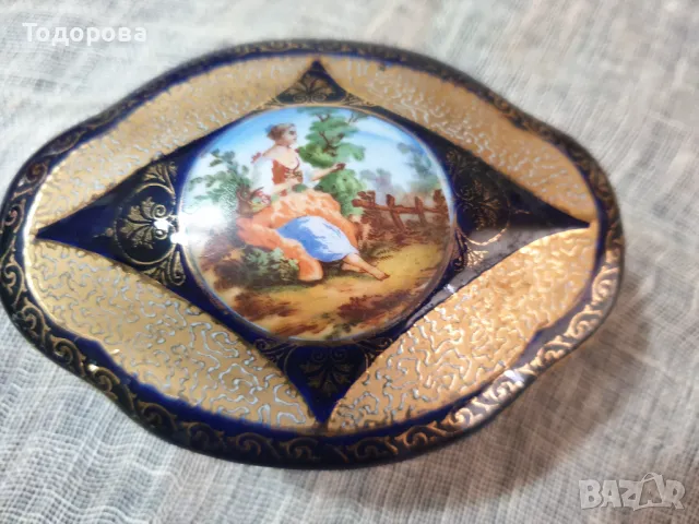 Порцеланова кобалтова бижутиера, снимка 2 - Антикварни и старинни предмети - 47905093