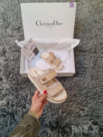 плажни чанти Miu Miu , снимка 10 - Чанти - 50345289