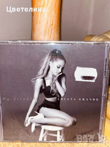 Album Ariana Grande 