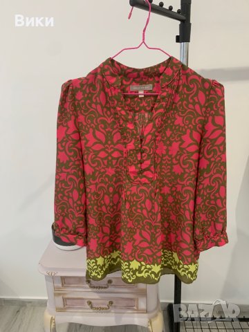 Красива дамска блуза в размер S, снимка 3 - Блузи с дълъг ръкав и пуловери - 44118717