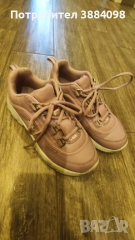 Детски маратонки Fila, снимка 3 - Детски маратонки - 51682748