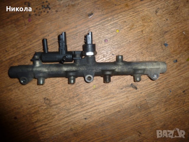 Горивна рейка с датчици 0 445 214 017 за PEUGEOT 807,Пежо, снимка 2 - Части - 38850585