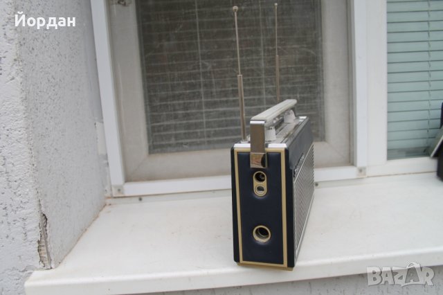 Радио ''Schaub Lorenz Weeekend 80 '', снимка 8 - Радиокасетофони, транзистори - 43007763