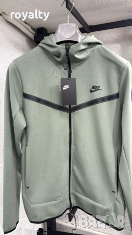 Nike Tech НА ЕДРО 5 Бр. Мъжки Спортен Екип Найк Тек 