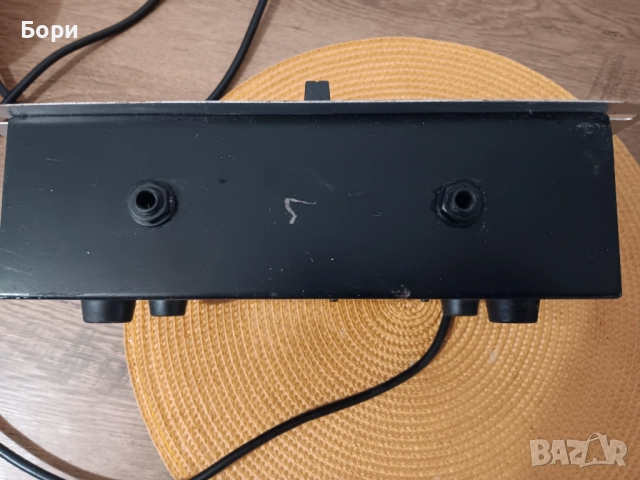 Миксер/мишпулт Mc Carla tmx 1010, снимка 10 - Ресийвъри, усилватели, смесителни пултове - 51880176