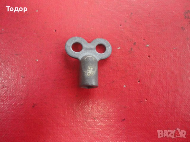 Ключе ключ за стенен часовник , снимка 4 - Колекции - 43021299