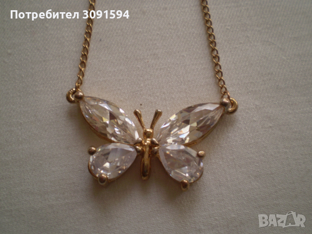  Колие Медальон пеперуда шлифован кристал, снимка 1 - Колиета, медальони, синджири - 36525363