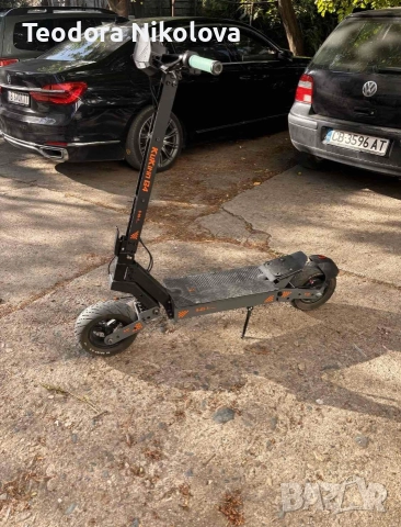 Тротинетка G4 2400 W, снимка 4 - Скутери и тротинетки - 52816458