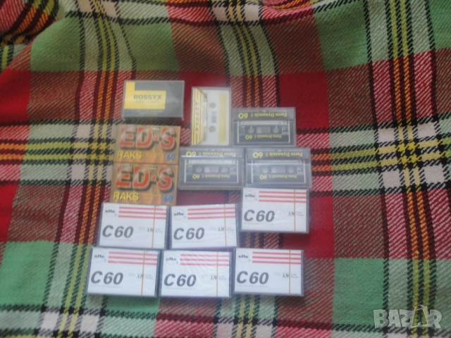 Продавам / заменям нови запечатани аудио касети