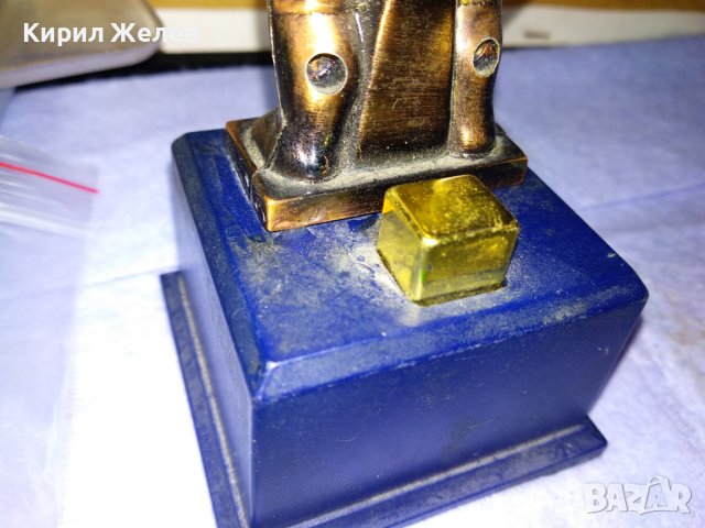 СУВЕНИРНА ФИГУРАЛНА КОЛЕКЦИОНЕРСКА ПЛАСТМАСОВА ГАЗОВА НАСТОЛНА ЗАПАЛКА ПИКАЕЩО МОМЧЕНЦЕ БЕЛГИЯ 41351, снимка 7 - Запалки - 43598383