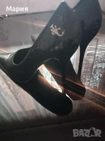 Високи обувки Versace 38н, снимка 5 - Дамски обувки на ток - 49032516