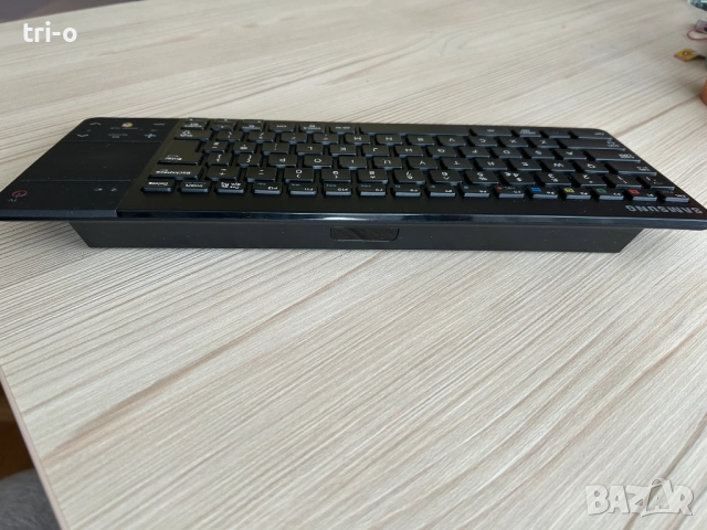 Samsung безжична клавиатура за смарт телевизор, снимка 4 - Стойки, 3D очила, аксесоари - 51786674