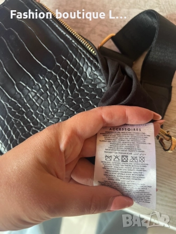 Дамска чанта за през рамо с черна крокодилска кожа и златен синджир с две отделения с ципове 🖤, снимка 6 - Чанти - 51892858