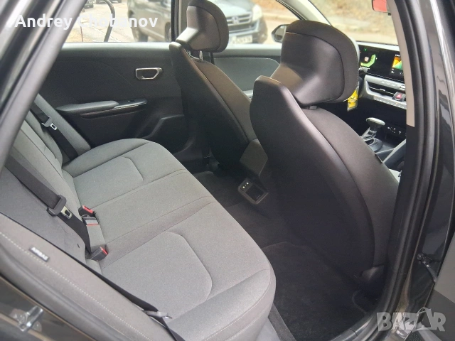 Киа К4 LX 2.0i 18 500km, снимка 14 - Автомобили и джипове - 52823838