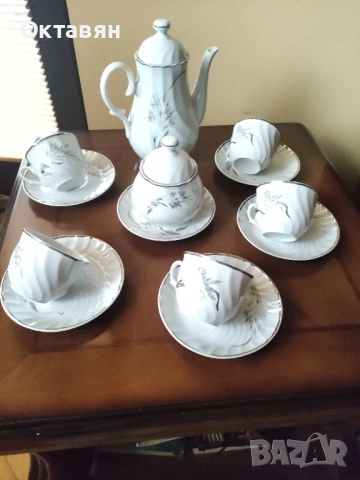 Порцеланов сервиз за чай, снимка 9 - Сервизи - 52970360