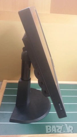 Монитор Lenovo ThinkVision LT2452pwC 1920x1200 24 инча, снимка 2 - Монитори - 52233648