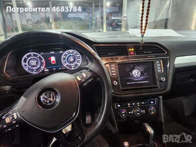 Volkswagen Tiguan 2.0 TDI, снимка 12 - Автомобили и джипове - 52804096