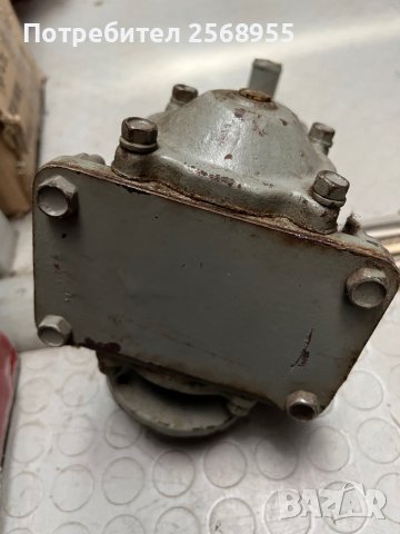 Въздушен компресор ГАЗ-66 ЮМЗ-6 ПАЗ 3205 / Гост 13570-68, снимка 4 - Части - 37352579