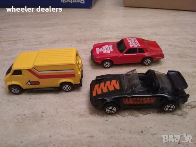 Метални колички Corgi Porsche 911 SC Targa, Jaguar XJ-S и Hot Rod Custom Van 