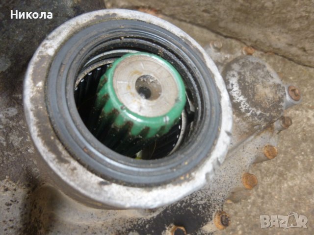 Раздатка за Сузуки Витара-Сантана 1.6 82 к.с 1998 год, снимка 2 - Части - 39139555