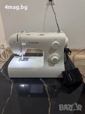 шевна машина Singer Tradition 2273, снимка 1