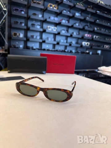 очила с черен обикновен калъф и ув защита ysl saint laurent tom ford bottega veneta, снимка 3 - Слънчеви и диоптрични очила - 52137944