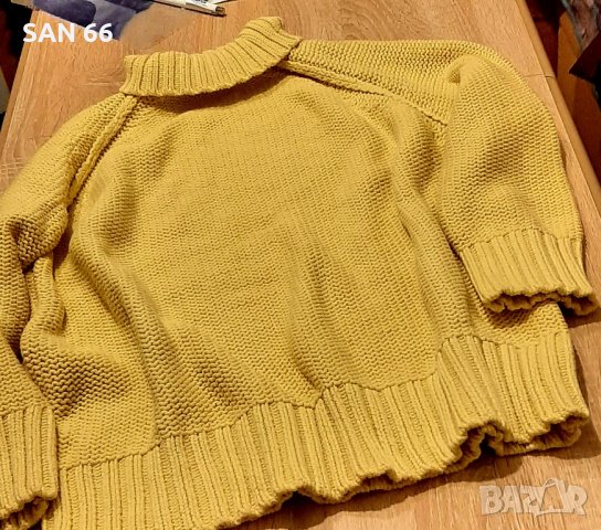 Използван пуловер, с мека,  поло яка, снимка 2 - Блузи с дълъг ръкав и пуловери - 42944308