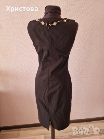 Официална черна рокля с деколте от камъни тип колие - 27,00лв., снимка 5 - Рокли - 43343191
