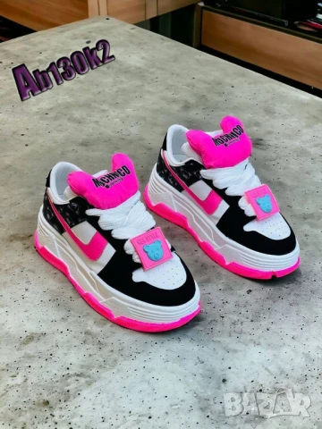 дамски маратонки moschino , снимка 3 - Маратонки - 51314026