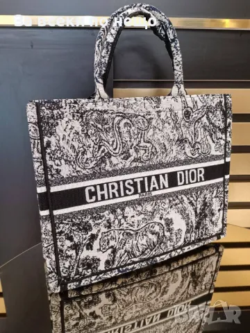 Christian Dior Дамска Чанта Тип Торба Кристиян Диор - Налични Различни Цветове Код E31, снимка 3 - Чанти - 50214698