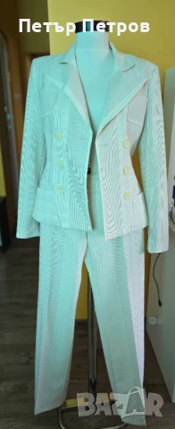 Дамски костюм (може и на части)