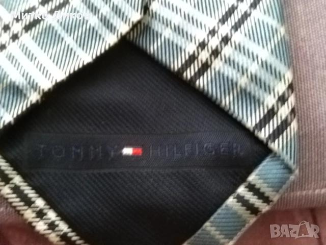 Tommy Hilfiger tie вратовръзка маркова100% коприна маде ин Итали, снимка 5 - Други - 51766089