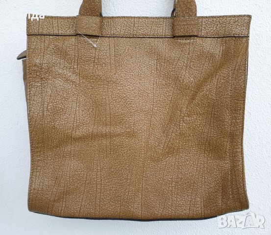 оригинална Coccinelle бежова кожена чанта налична, снимка 7 - Чанти - 35290188