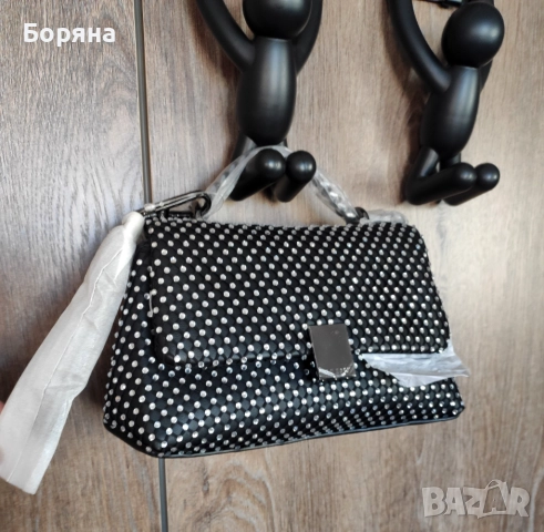 Aldo нова малка вечерна чанта , снимка 3 - Чанти - 52238254