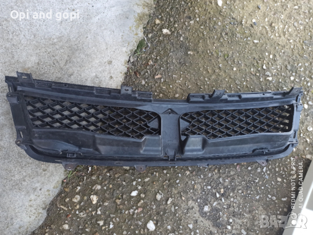 Предна решетка с емблема Suzuki vitara, снимка 2 - Части - 53557816