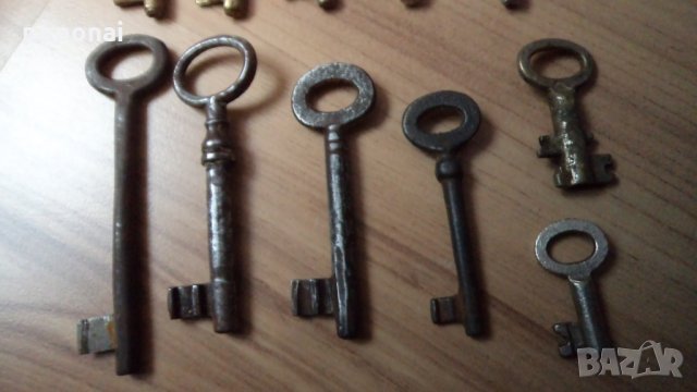 Лот стари ключове, снимка 3 - Антикварни и старинни предмети - 32248836