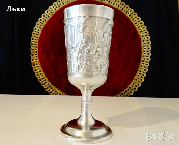 Чаша от калай за вино с релефна кръчмарска картина. , снимка 9 - Антикварни и старинни предмети - 44116999