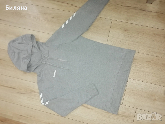 Сив суичър Hummel, снимка 2 - Детски анцузи и суичери - 51556040