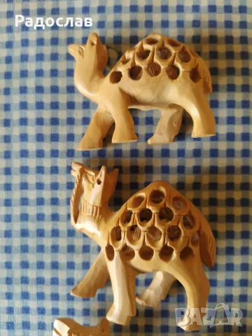 дървени фигури Камила , снимка 2 - Статуетки - 50153600