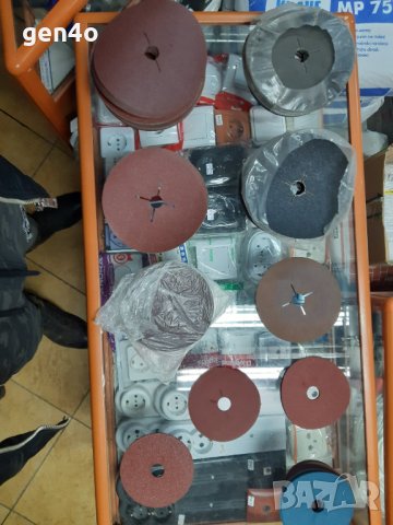 Шкурки във формата на дискове за шкурене, снимка 2 - Други инструменти - 43156674