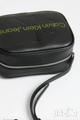 Оригинална чанта на Calvin Klein!, снимка 12 - Чанти - 53463978