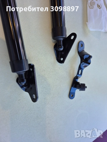 Амортисьори за багажника на Тойота Рав4 2012-2019г. , снимка 4 - Части - 51602159