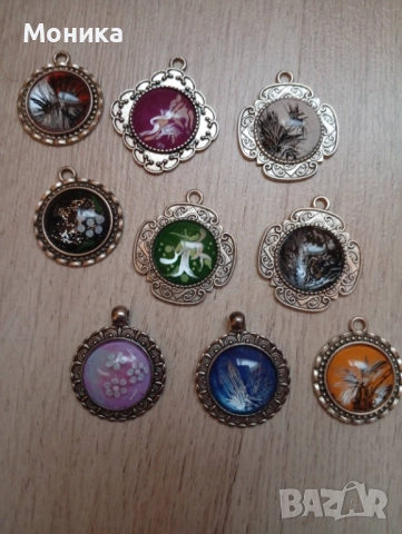 Медальони, снимка 3 - Колиета, медальони, синджири - 52317834