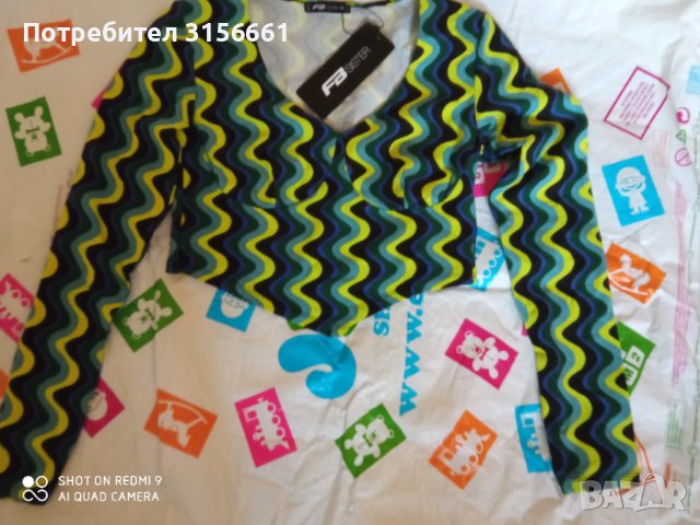 Нов Дамски Кроп Топ Тип Бюстие с дълги ръкави размер С М, снимка 3 - Корсети, бюстиета, топове - 44041761