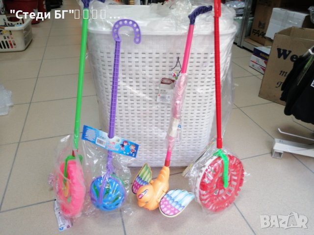 Играчки. Бутащи колела за малки деца. Нови от затворен магазин. 