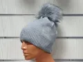 Нова зимна дамска шапка с камъчета с пух/помпон в сив цвят, снимка 5
