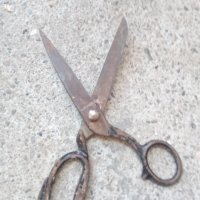 Стара шивашка ножица, снимка 2 - Антикварни и старинни предмети - 40515951
